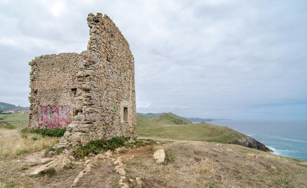 Posada Punta Ballota Suances Buitenkant foto
